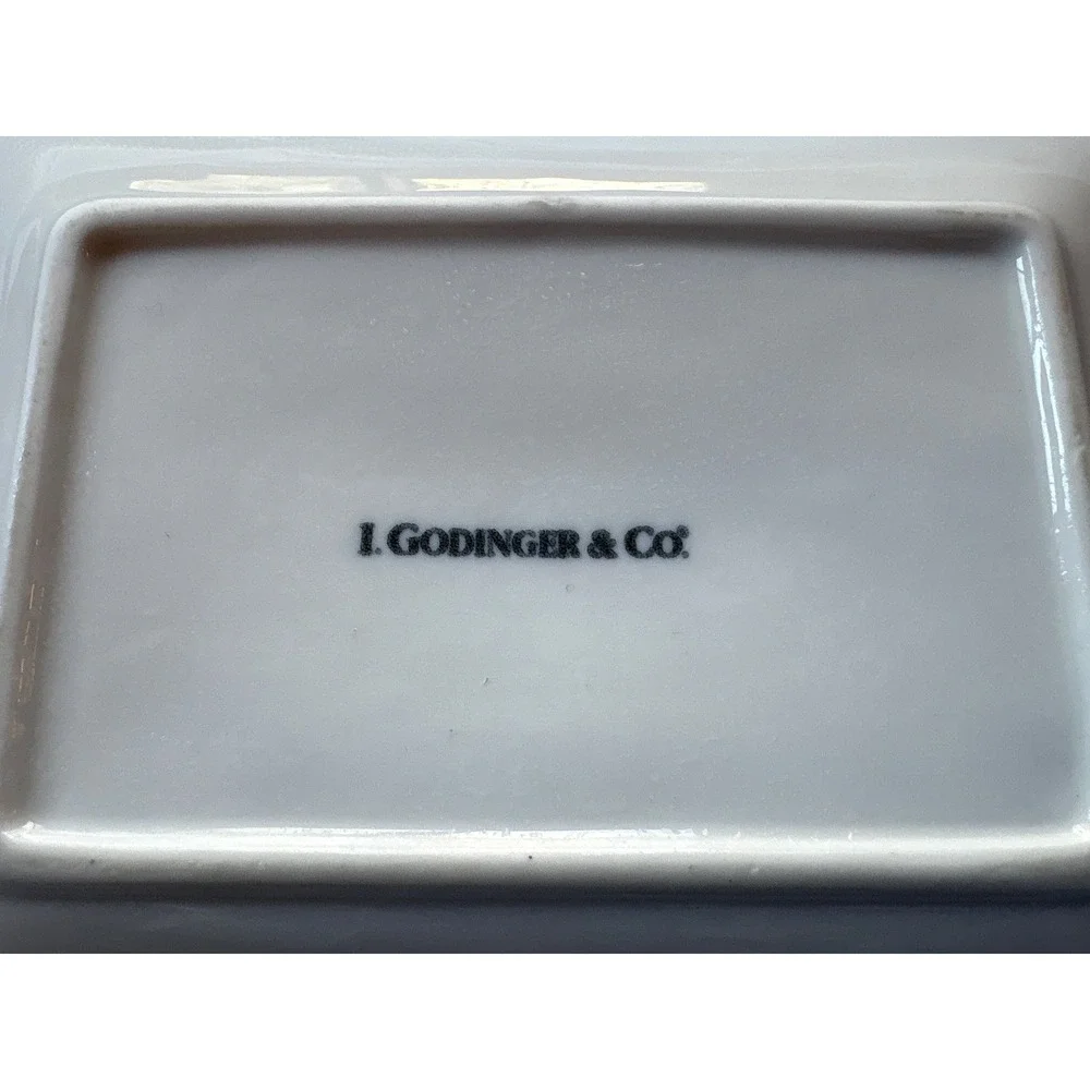 L Godinger & Co Porcelain Romantic Trinkit Dish‎ I Love You to the Moon and Back
